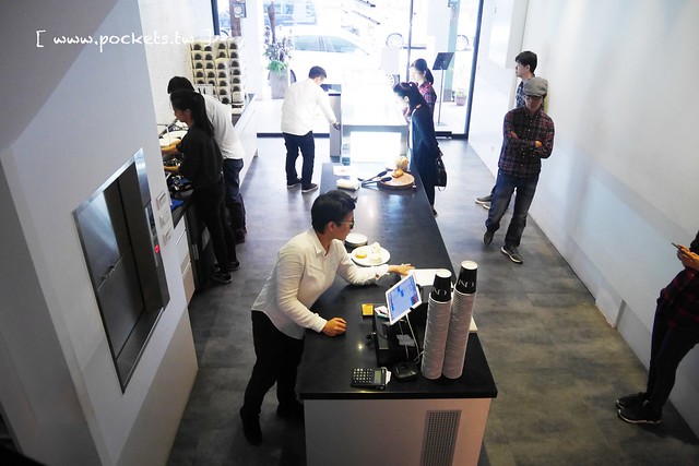 台中西區｜CJSJ法式甜點概念店．法國甜點米其林師傅領軍，草悟道散步美食 @飛天璇的口袋