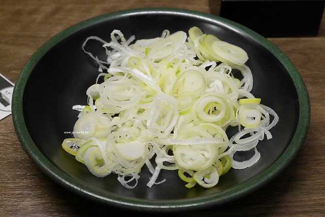 【日本東京】一蘭拉麵淺草店~一蘭屋台拉麵2015年開幕，東京銀座線在浅草駅8號出口旁，東橫inn淺草雷門步行10分鐘 @飛天璇的口袋