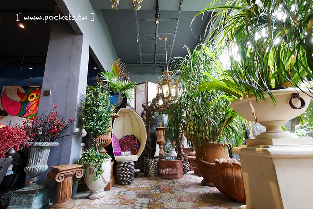 Q Garden Cafe｜有如置身南歐花園的浪漫氛圍，集合早午餐、咖啡、披薩和進口傢俱花器，彰化超漂亮IG打卡新景點(已停業) @飛天璇的口袋