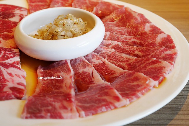 【台中南屯】屋馬文心店~觀光客指定要吃的台中必吃美食，浴火重生的「屋馬文心店」 @飛天璇的口袋