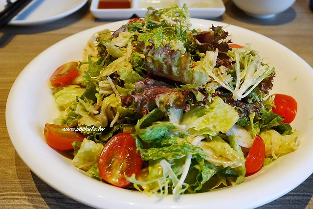 【台中南屯】屋馬文心店~觀光客指定要吃的台中必吃美食，浴火重生的「屋馬文心店」 @飛天璇的口袋