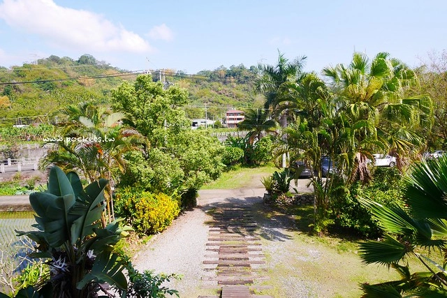 集集棕梠泉民宿┃南投民宿推薦：夏日南洋風情的優質民宿，擁有獨立大浴缸、免費wifi、腳踏車出借 @飛天璇的口袋
