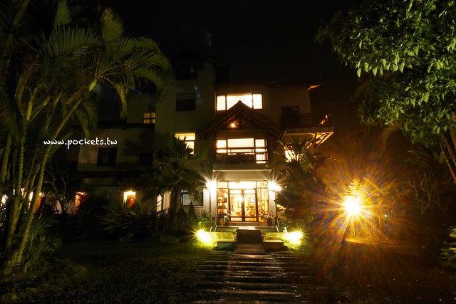 集集棕梠泉民宿┃南投民宿推薦：夏日南洋風情的優質民宿，擁有獨立大浴缸、免費wifi、腳踏車出借 @飛天璇的口袋