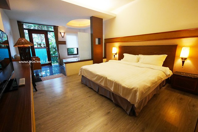 集集棕梠泉民宿┃南投民宿推薦：夏日南洋風情的優質民宿，擁有獨立大浴缸、免費wifi、腳踏車出借 @飛天璇的口袋