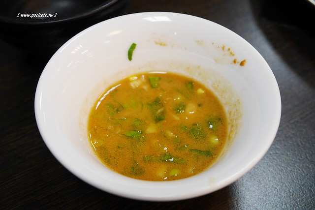 劉家酸菜白肉鍋：高雄超人氣連鎖火鍋店進駐台中，下午時段火鍋只要半價，鄰近南屯IKEA和向上花市 @飛天璇的口袋