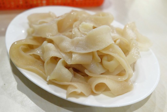 台中豐原｜三豐食補碳燒薑母鴨．豐原超人氣薑母鴨店，湯頭鮮甜價格實在 @飛天璇的口袋