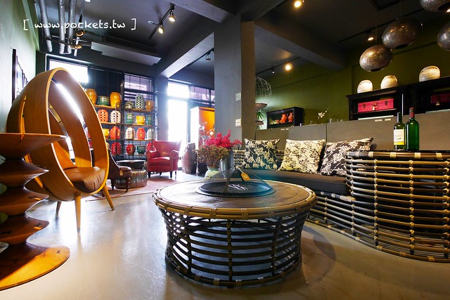 Q Garden Cafe｜有如置身南歐花園的浪漫氛圍，集合早午餐、咖啡、披薩和進口傢俱花器，彰化超漂亮IG打卡新景點(已停業) @飛天璇的口袋