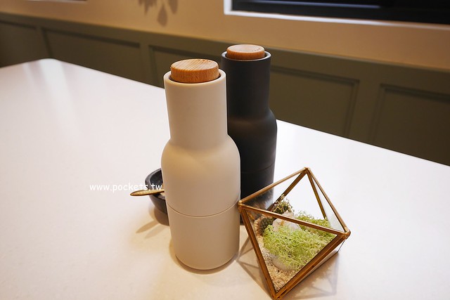 台中西屯｜Ivette cafe，座落於秋紅谷公園旁的貴婦級早午餐店，Tiffany藍的裝潢環境明亮 @飛天璇的口袋