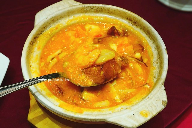 宜蘭礁溪｜蘭城晶英紅樓烤鴨，榮獲台灣十大烤鴨第一名，櫻桃霸王鴨一鴨五吃皮酥肉嫩 @飛天璇的口袋