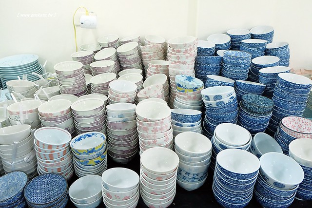 僑俐瓷器┃彰化餐具批發：$39元起！日本有田燒、瓷窯、輕量瓷、砂鍋、骨瓷杯、木餐盤、鍋碗瓢盆、下午茶具、禮盒、日本櫻花杯都有&hellip;讓人失心瘋的好地方！ @飛天璇的口袋