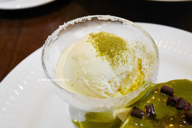 樂丘廚房 LEO CHIU┃台中東海美食：東海商圈超人氣義式餐廳，餐點平價好吃CP值高，下午茶舒芙蕾讓我吃完很驚艷 @飛天璇的口袋