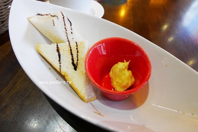 樂丘廚房 LEO CHIU┃台中東海美食：東海商圈超人氣義式餐廳，餐點平價好吃CP值高，下午茶舒芙蕾讓我吃完很驚艷 @飛天璇的口袋
