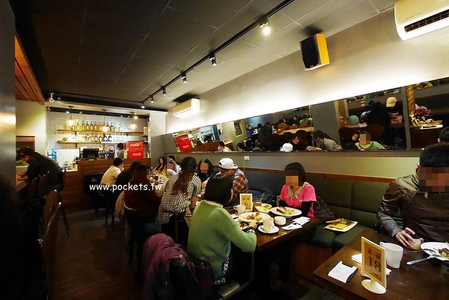 樂丘廚房 LEO CHIU┃台中東海美食：東海商圈超人氣義式餐廳，餐點平價好吃CP值高，下午茶舒芙蕾讓我吃完很驚艷 @飛天璇的口袋