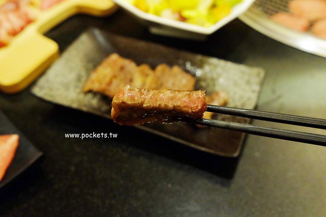 京東燒肉專門店｜一個人吃了一頭牛，好吃又有質感的燒肉店，捷運松山南京站步行3分鐘，台北東區好吃燒肉推薦 @飛天璇的口袋