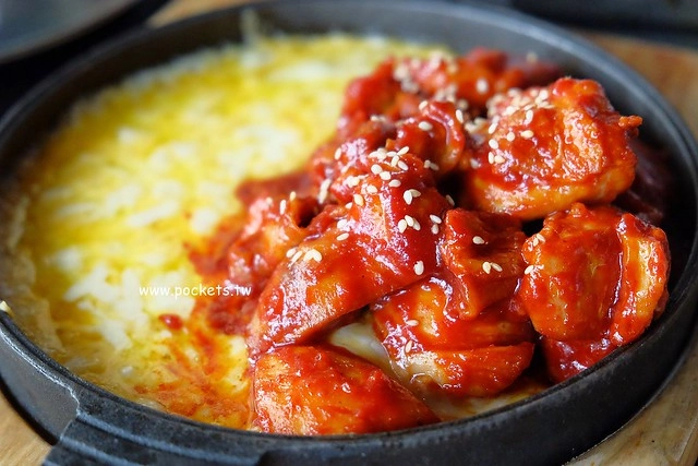 Pocha韓式熱炒3店┃台中西屯美食：從台北下來的韓式餐廳連鎖店，三五好友和公司聚餐的新據點，鄰近朝馬和秋紅谷公園 @飛天璇的口袋
