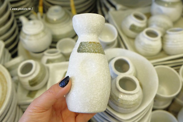 僑俐瓷器┃彰化餐具批發：$39元起！日本有田燒、瓷窯、輕量瓷、砂鍋、骨瓷杯、木餐盤、鍋碗瓢盆、下午茶具、禮盒、日本櫻花杯都有&hellip;讓人失心瘋的好地方！ @飛天璇的口袋