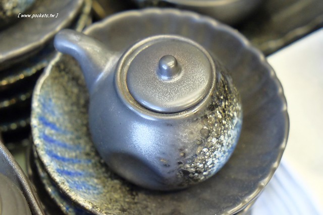 僑俐瓷器┃彰化餐具批發：$39元起！日本有田燒、瓷窯、輕量瓷、砂鍋、骨瓷杯、木餐盤、鍋碗瓢盆、下午茶具、禮盒、日本櫻花杯都有&hellip;讓人失心瘋的好地方！ @飛天璇的口袋