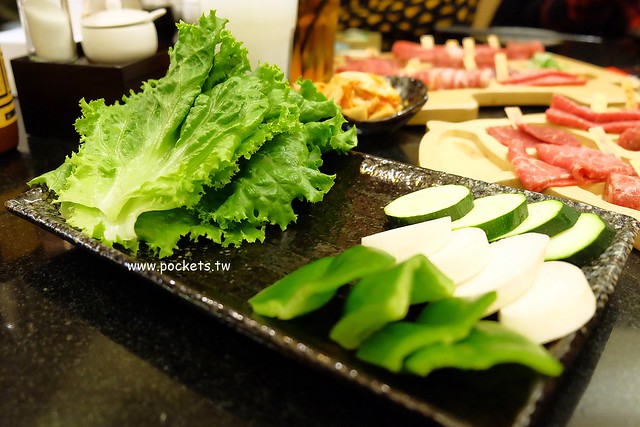 京東燒肉專門店｜一個人吃了一頭牛，好吃又有質感的燒肉店，捷運松山南京站步行3分鐘，台北東區好吃燒肉推薦 @飛天璇的口袋