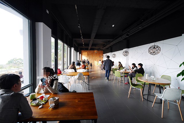 台中龍井｜綠朵休閒農場｜台中龍井純白色鋼琴外觀建築，可以同時觀賞日落和夜景，台中打卡景觀餐廳 @飛天璇的口袋