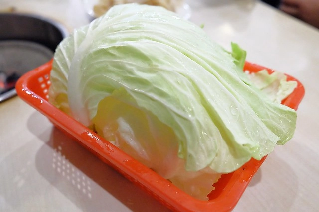 台中豐原｜三豐食補碳燒薑母鴨．豐原超人氣薑母鴨店，湯頭鮮甜價格實在 @飛天璇的口袋