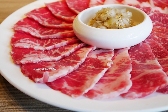 【台中南屯】屋馬文心店~觀光客指定要吃的台中必吃美食，浴火重生的「屋馬文心店」 @飛天璇的口袋