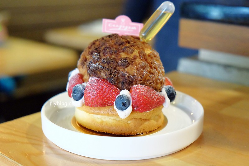 Cuppa Cafe．咖派咖啡：早午餐的份量很澎派，每日手作甜點供應，還有隱藏版的可愛拉花 @飛天璇的口袋