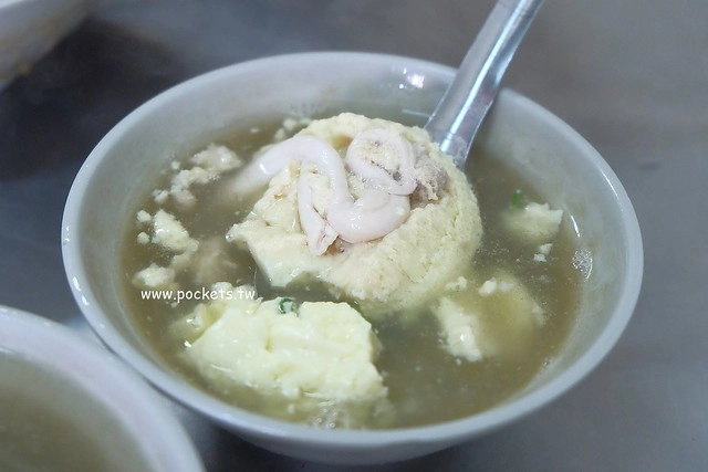彰化美食｜阿三肉圓．彰化肉圓節雙料冠軍，包著干貝的酥皮肉圓 @飛天璇的口袋