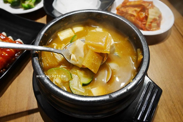 台中北區｜火板大叔韓國烤肉，老闆是道地的韓國人，韓式料理不是只有一種味道 @飛天璇的口袋