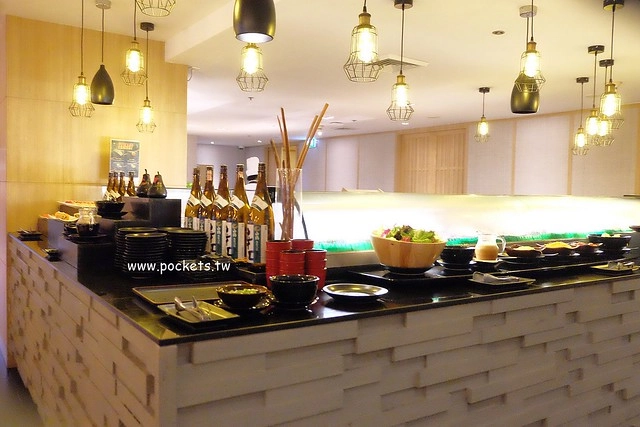 泰國曼谷｜曼谷雅高美居大酒店 Grand Mercure Bangkok Fortune｜MRT捷運站步行3分鐘，Tesco步行5分鐘、對面是Central Plaza百貨 @飛天璇的口袋