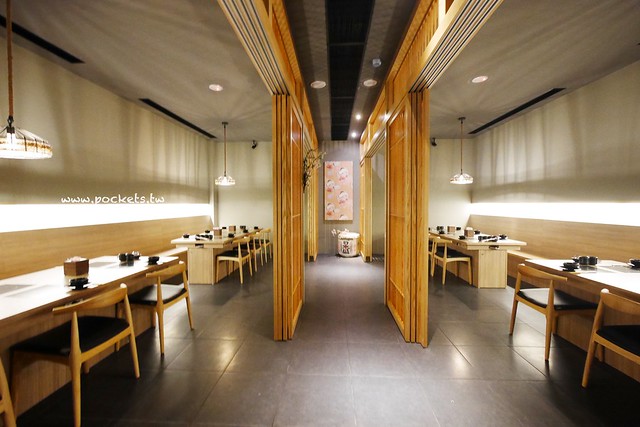 【台中南屯】灰鴿：台中CP值超高的火鍋餐廳，幾歲生日送幾隻蝦 @飛天璇的口袋