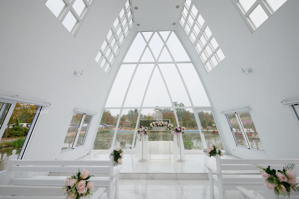 雲林古坑｜古坑珍．粉紅城堡．水漾森林教堂：充滿浪漫氛圍的童話森林~粉紅城堡、大草原、彩虹步道、水漾森林，情侶約會和親子旅遊的好地方 @飛天璇的口袋