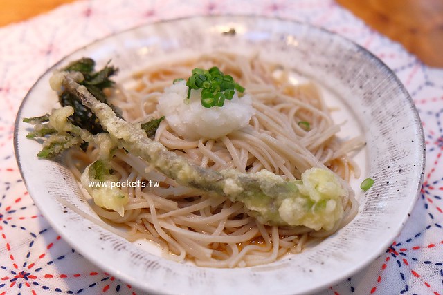 日本山梨｜草五庵 くさごあん．日本職人精神的蕎麥麵，個人心中清里必吃美食第一名 @飛天璇的口袋