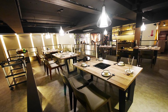 牧沐苑精緻麻辣火鍋┃台中西屯美食：麻辣火鍋中的精品店，美國Prime牛肉、澳洲M9和牛、各式生猛海鮮、專業吃法壽喜燒新上市！ @飛天璇的口袋