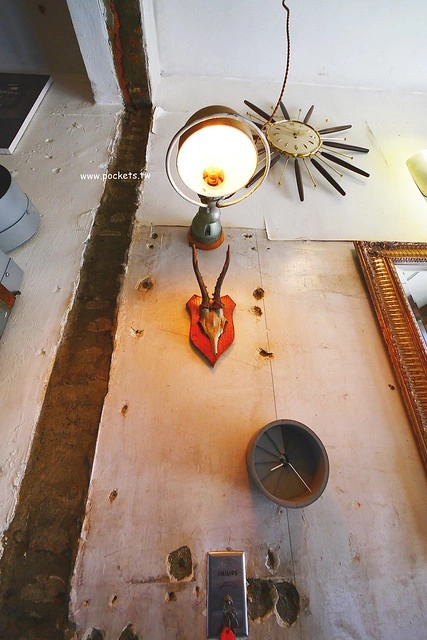 做作米食寓┃台中西區美食：有滿滿收藏品的藝文空間，賣著充滿溫度的米食料理，鄰近向上市場和家湯溫度 @飛天璇的口袋