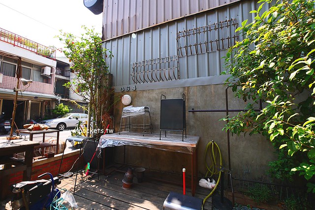 做作米食寓┃台中西區美食：有滿滿收藏品的藝文空間，賣著充滿溫度的米食料理，鄰近向上市場和家湯溫度 @飛天璇的口袋