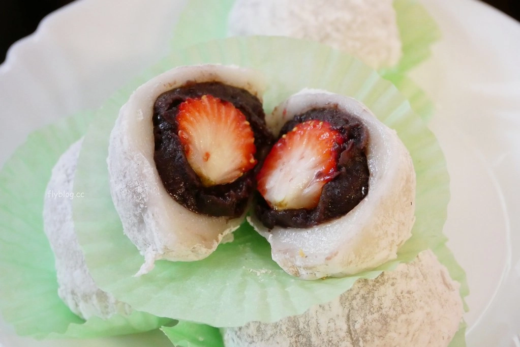 台中南屯｜米吉米食天地，南屯市場裡的古早味米食，草莓大福、草仔粿、紅龜粿、潤餅和油飯 @飛天璇的口袋