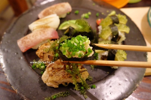 日本沖繩｜ごはん屋de SU-SU-SOON｜內行人才知道的隱藏版美食，沖繩傳統家庭料理，此次沖繩自由行最難忘的一間餐廳，美國村附近美食推薦 @飛天璇的口袋