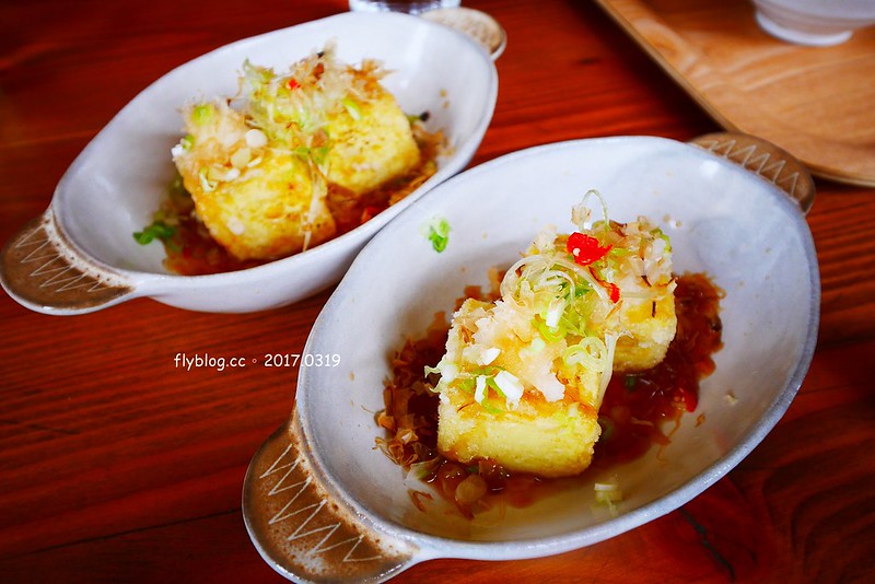 里海咖啡｜魚是現殺的、飯是現煮的、茶是現泡的，來到礁溪就是要吃新鮮漁貨，再品嚐美味咖啡 @飛天璇的口袋