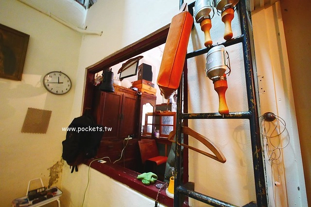 做作米食寓┃台中西區美食：有滿滿收藏品的藝文空間，賣著充滿溫度的米食料理，鄰近向上市場和家湯溫度 @飛天璇的口袋