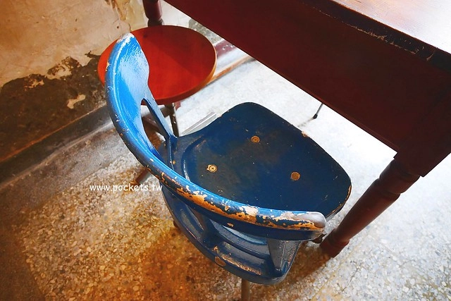 做作米食寓┃台中西區美食：有滿滿收藏品的藝文空間，賣著充滿溫度的米食料理，鄰近向上市場和家湯溫度 @飛天璇的口袋