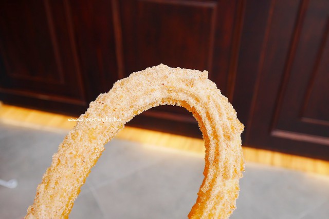 Street Churros ┃台中東區美食：韓國超人氣排隊美食，每日現做吉拿圈專賣店，台中秀泰影城S1館一樓3/31開幕 @飛天璇的口袋