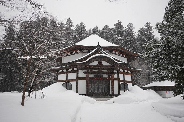 圓藏寺┃福島旅遊景點：赤牛的發源地，日本的三大虚空藏尊之一，摸紅牛許願就會成真哦！ @飛天璇的口袋