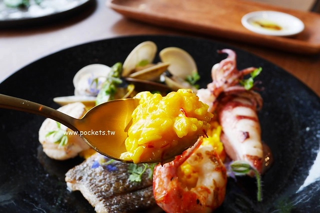 鹽與胡椒┃台中南屯美食：新店4月正式開幕，新址距離舊址5分鐘車程，以私人招待所為概念，餐點仍是道道美味有深度 @飛天璇的口袋