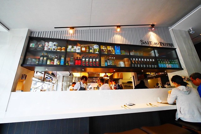 鹽與胡椒┃台中南屯美食：新店4月正式開幕，新址距離舊址5分鐘車程，以私人招待所為概念，餐點仍是道道美味有深度 @飛天璇的口袋