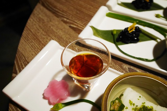 牧沐苑精緻麻辣火鍋┃台中西屯美食：麻辣火鍋中的精品店，美國Prime牛肉、澳洲M9和牛、各式生猛海鮮、專業吃法壽喜燒新上市！ @飛天璇的口袋