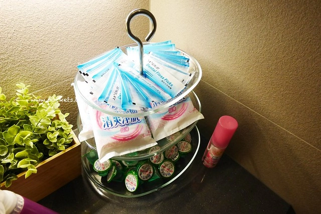 【台中南屯】灰鴿：台中CP值超高的火鍋餐廳，幾歲生日送幾隻蝦 @飛天璇的口袋