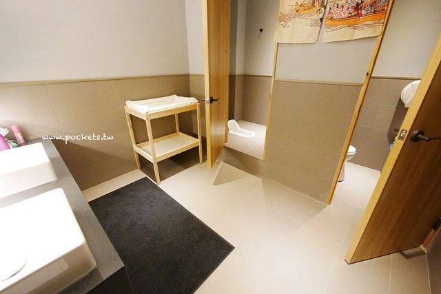 【台中南屯】灰鴿：台中CP值超高的火鍋餐廳，幾歲生日送幾隻蝦 @飛天璇的口袋