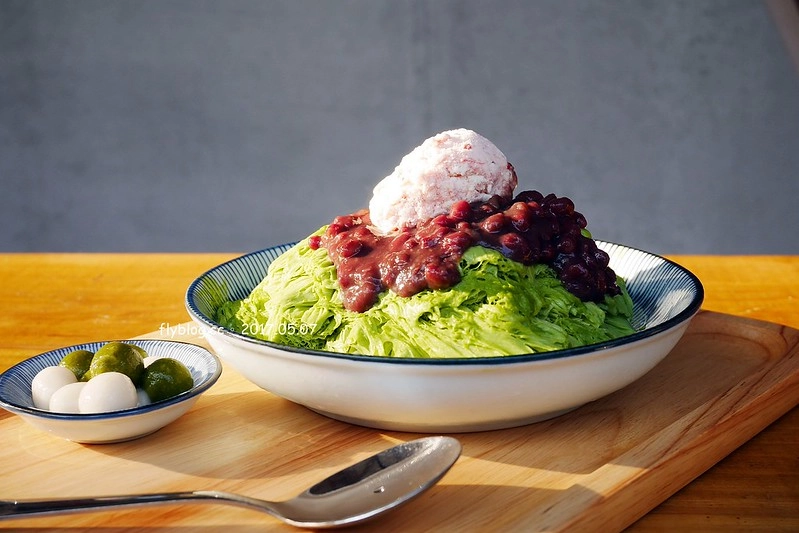 老喬冰菓室．JOY’S ICE┃北屯美食推薦：雲林虎尾超人氣冰品店，淡淡的文青復古風，北屯新開幕冰品店推薦 @飛天璇的口袋