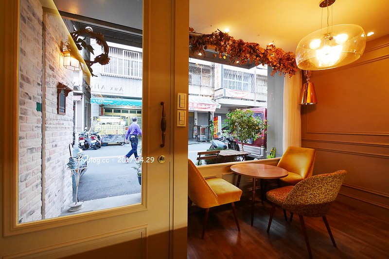 綠廊精品美食．Aux all&eacute;es vertes┃台中西區美食：巷弄間品嚐法式的甜美，台中好吃法式甜點推薦，位於向上市場裡面 @飛天璇的口袋