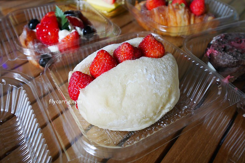 台中西區｜泡芙之家．台中好吃泡芙，可頌和生日蛋糕也推薦 @飛天璇的口袋